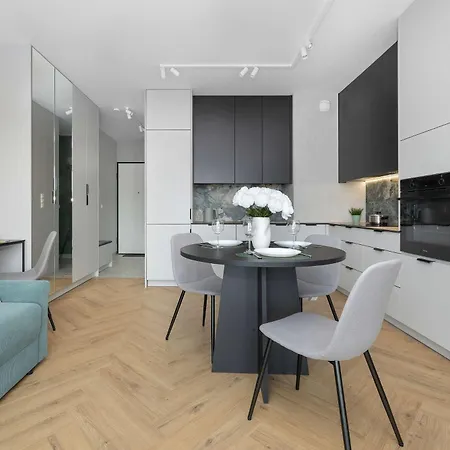 Stylowe Z Balkonem I Parkingiem Blisko Prezero Arena By Renters *