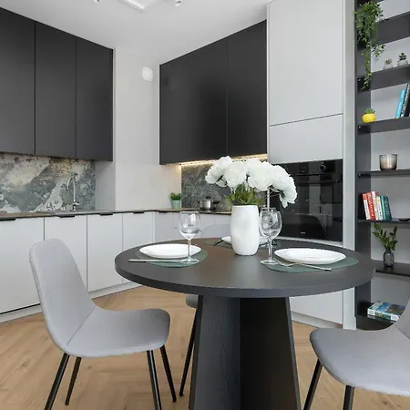 Stylowe Z Balkonem I Parkingiem Blisko Prezero Arena By Renters * Гливице
