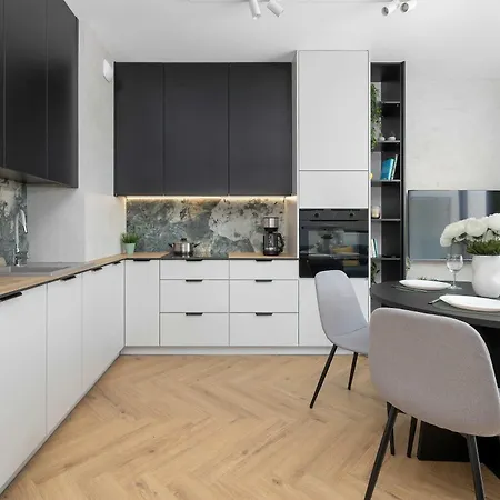 Апартаменты Stylowe Z Balkonem I Parkingiem Blisko Prezero Arena By Renters
